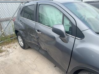 2020 Chevrolet Trax AWD LT - Primary Damage Straight On Image